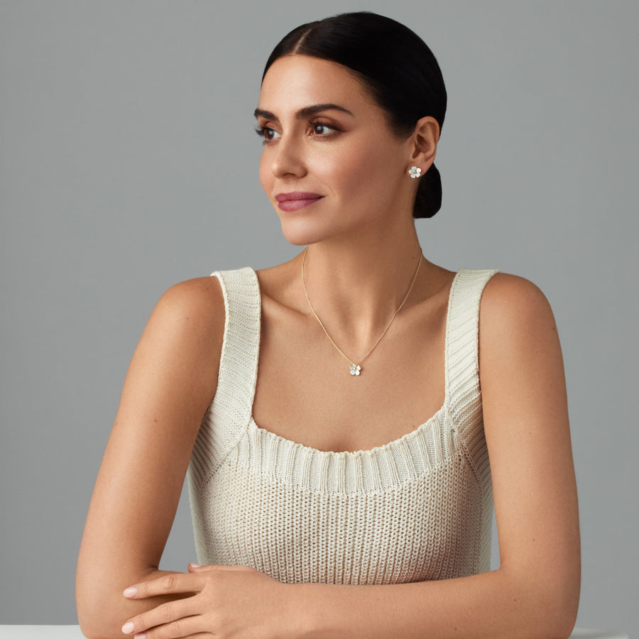 Small Florette Single Pendant Necklace in White