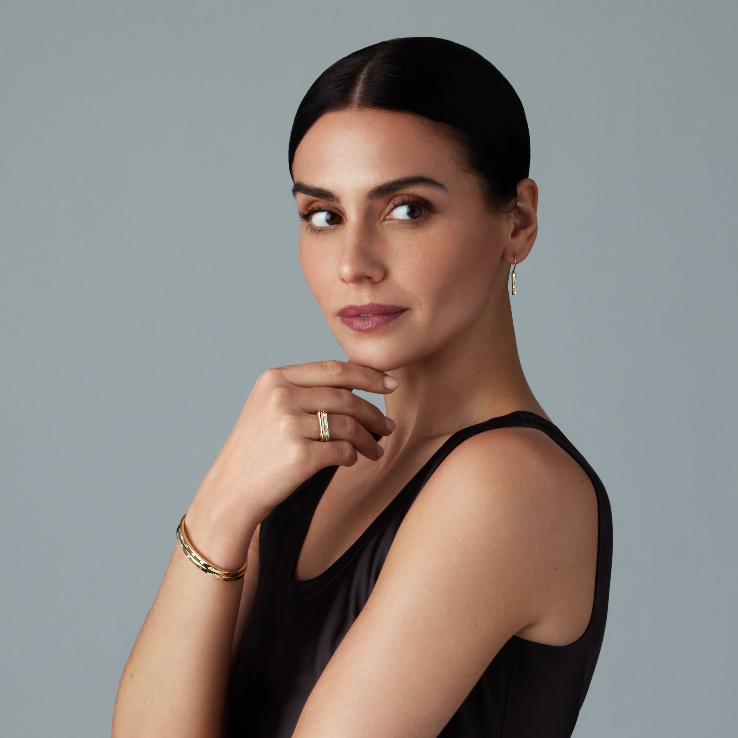 Essentials Single Bar Earrings