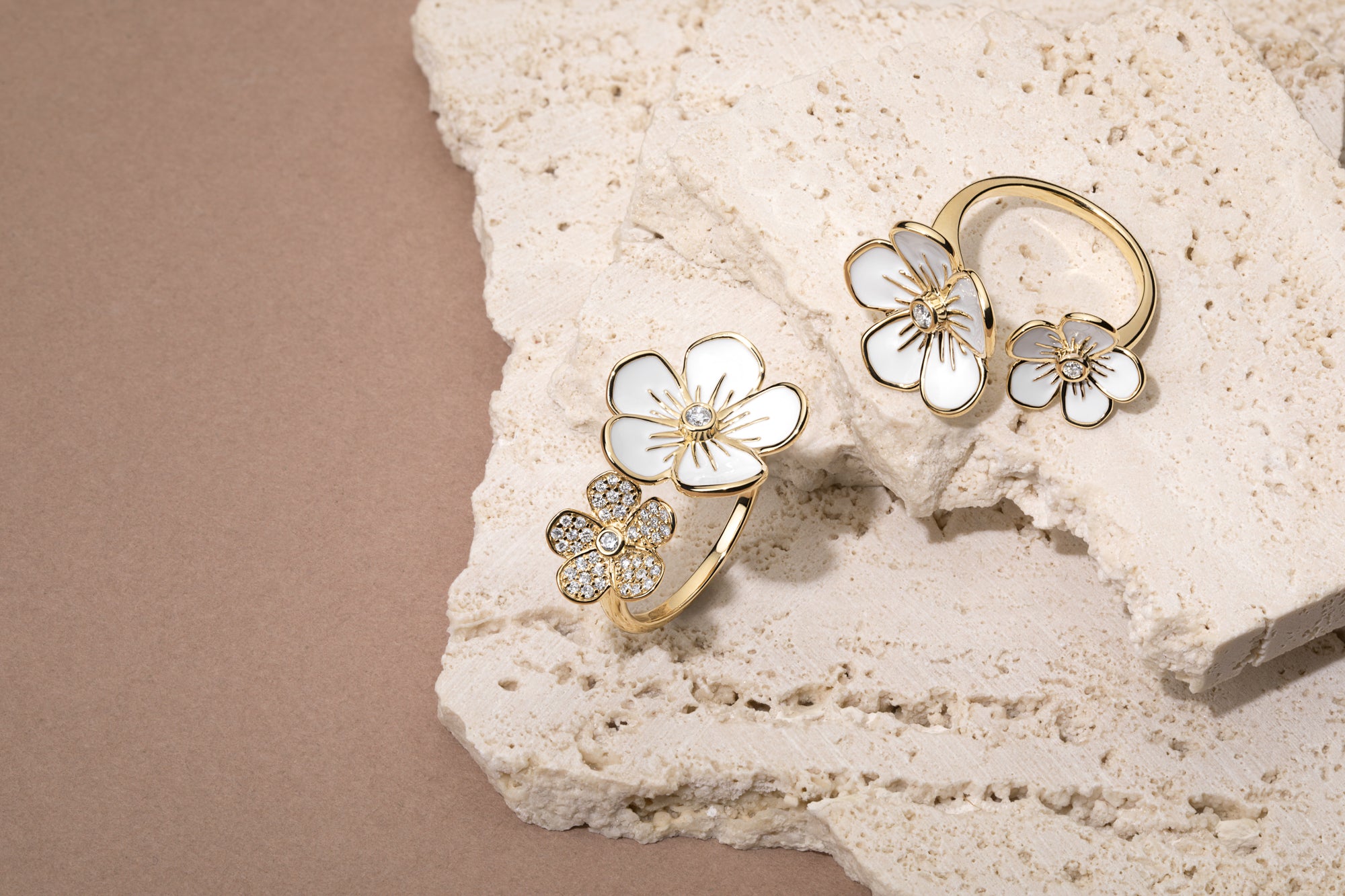 Double Florette Enamel Ring in White