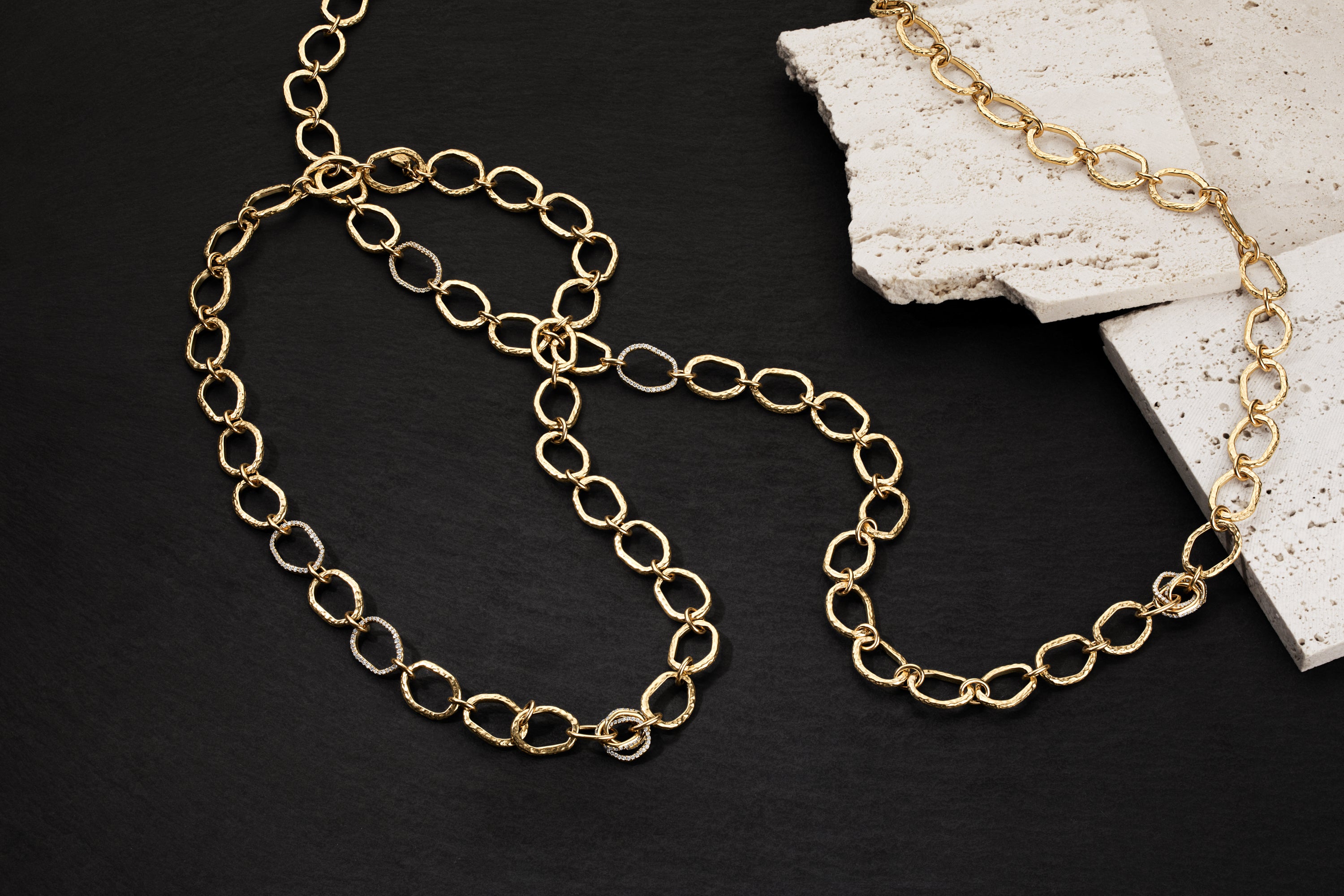 Teatro Long Gold Necklace with Pavé Diamond Elements